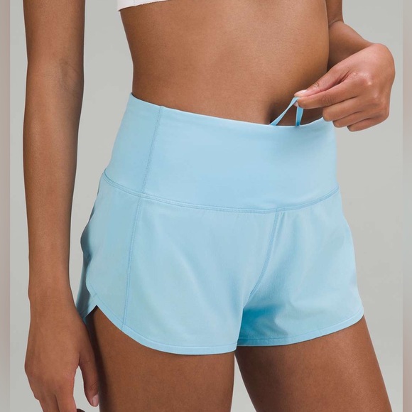 Lululemon speed up mid-rise lined 4” shorts in chill blue. - Picture 4 of 4